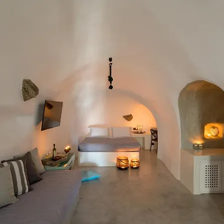 Mybozer Cave Villa *