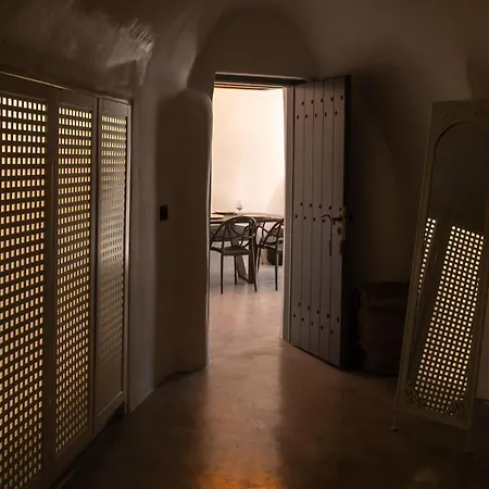 Mybozer Cave Villa *