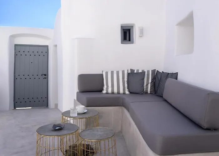 Mybozer Cave * Karterados (Santorini)